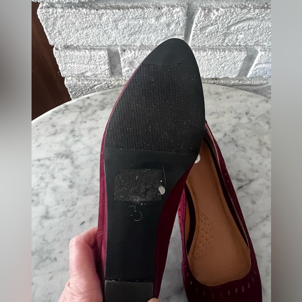 Point toe flats - Picture 7 of 7
